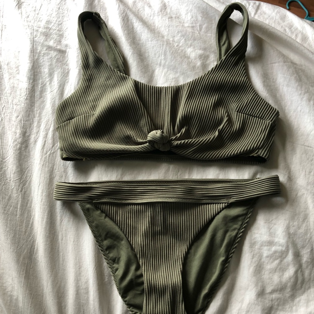 Hollister bikini set
